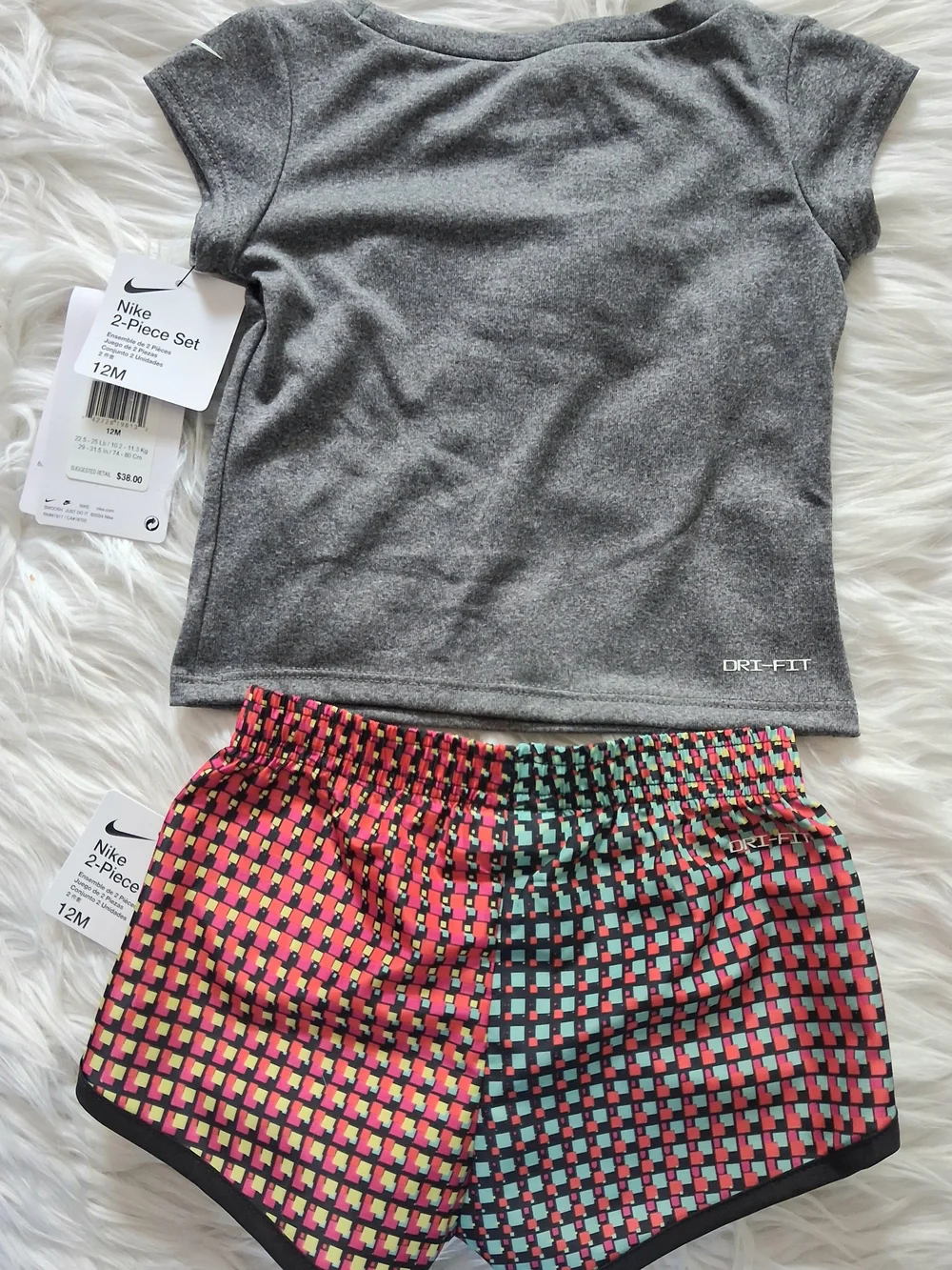 Girl's Nike 2 Piece Dri Fit Shorts &Shirt Set-Size 12M-NWT - Picture 2 of 2